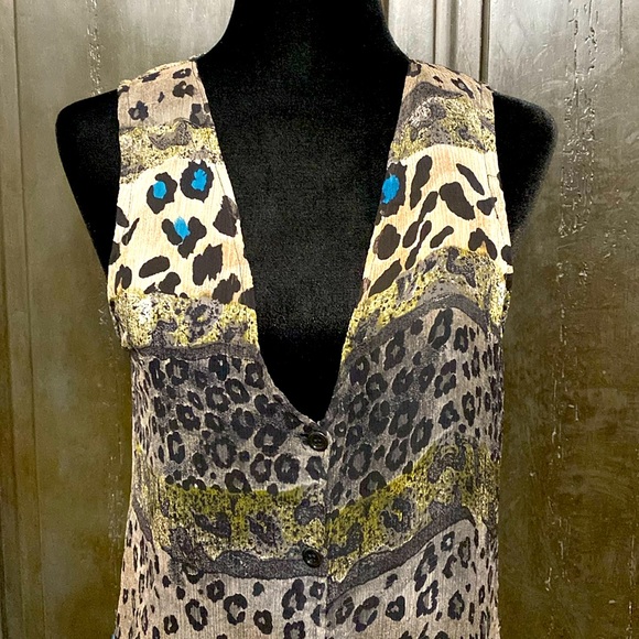 Nash rayon animal pattern long Vest - Size Medium - Picture 4 of 9